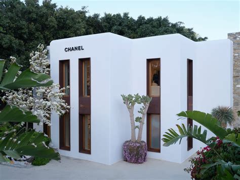 chanel boutique mykonos.